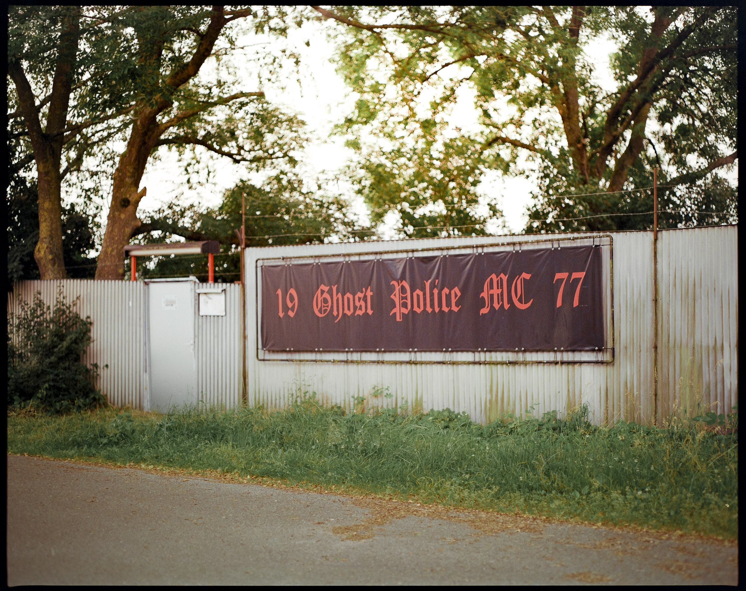 Large format and medium format photography by Tobias Leipnitz in Ingolstadt. Shot on Arca Swiss F-Metric and Pentax 67. Kodak Portra 160 and Kodak Portra 400.  tobias leipnitz_Ingolstadt medium format camera pentax67 large format arca swiss 5