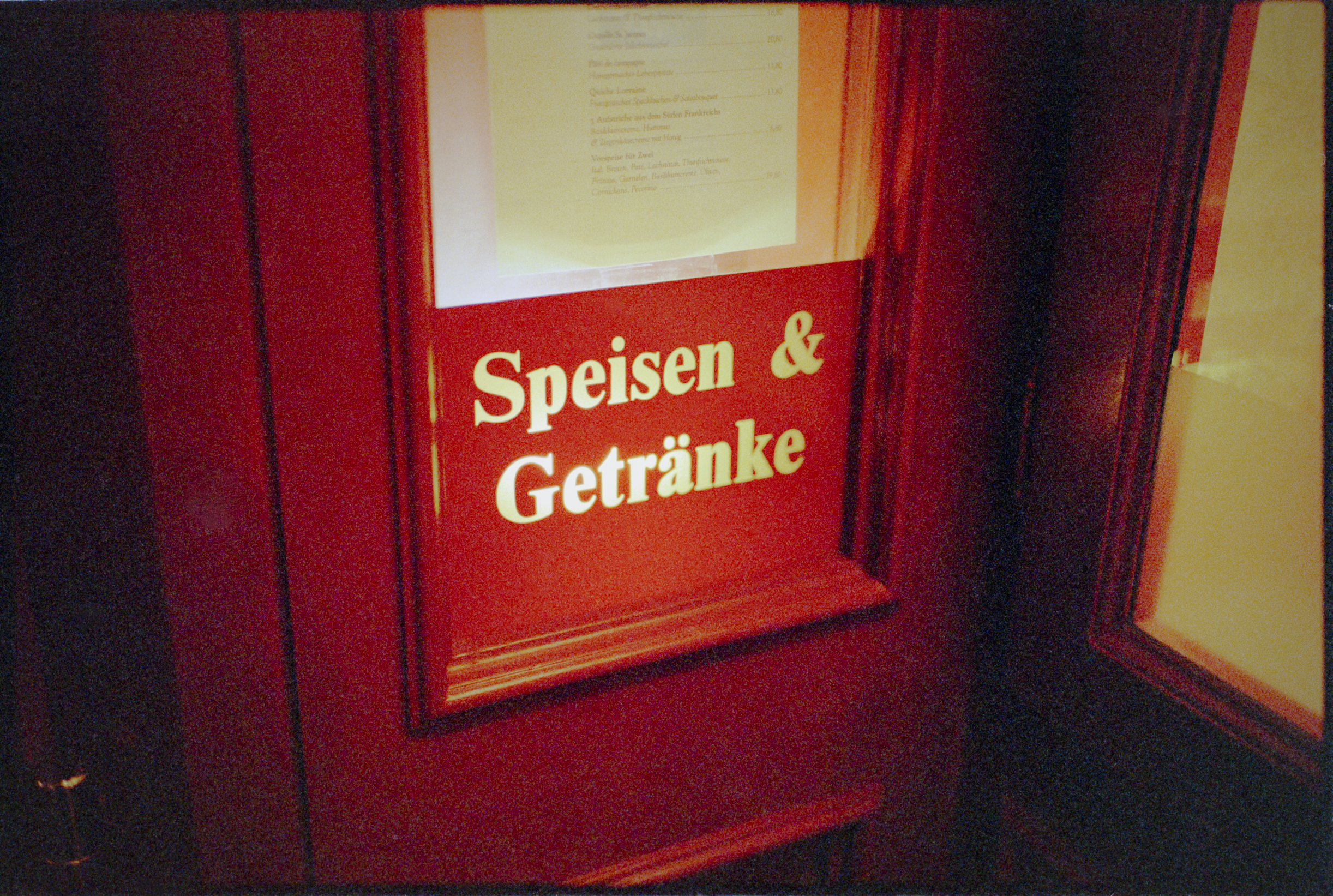 35mm colour film photography - shot with a Leica M6 on Kodak Portra  Tobias Leipnitz LeicaM6 Photography 14