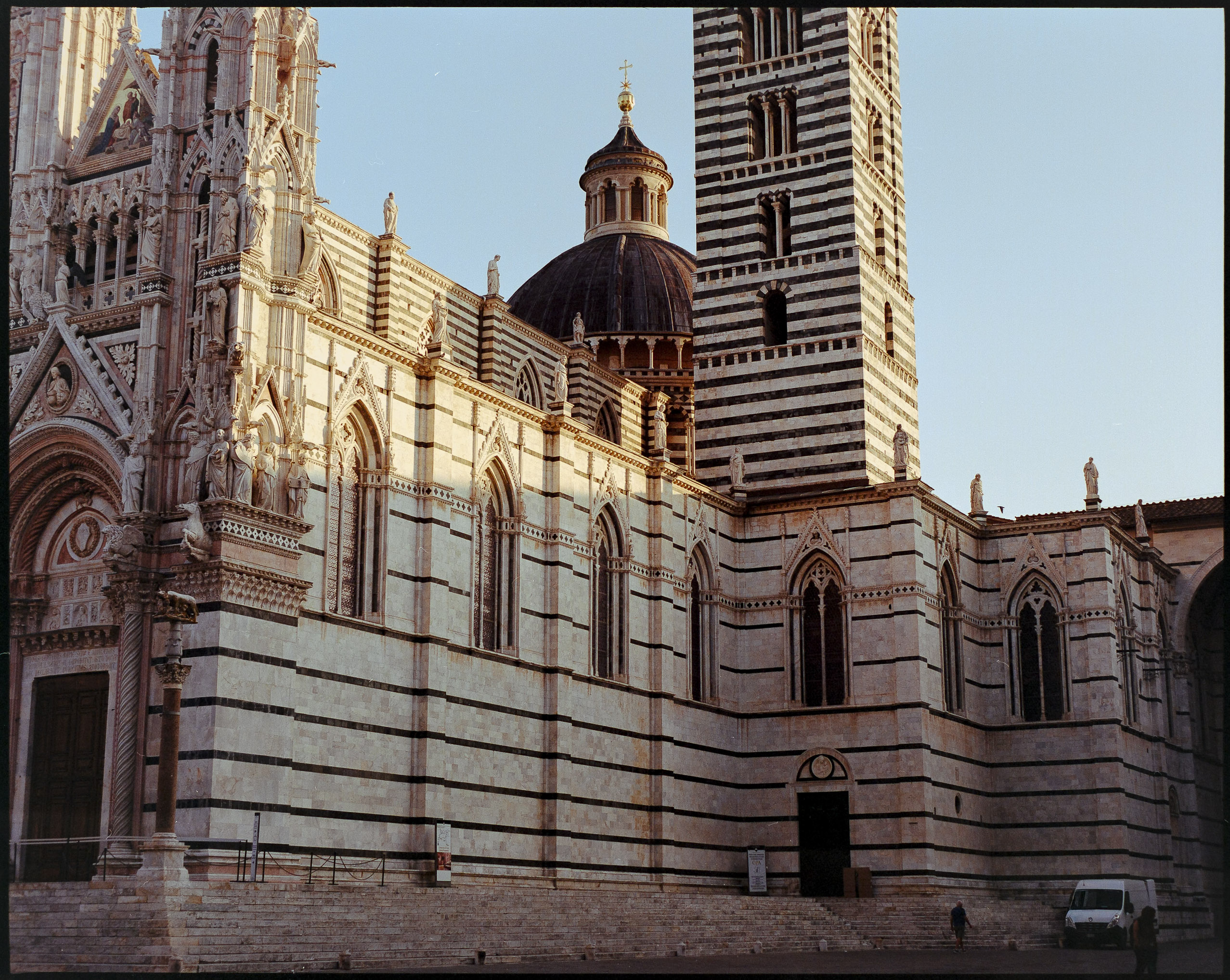 6x7 medium format photograph by Tobias Leipnitz shot on Kodak Portra 400 in Siena. Shot on a Pentax 67 medium format camera.  tobias leipnitz_Siena Italy medium format camera pentax67 38