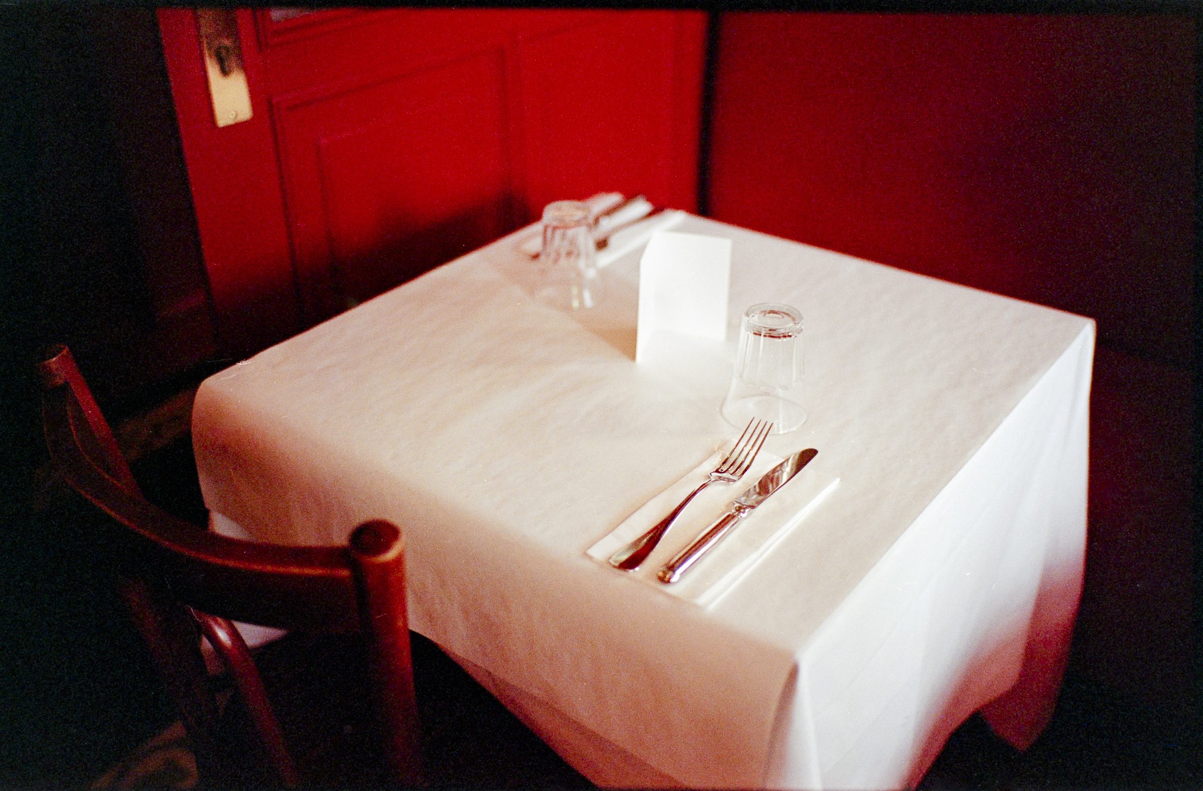 Analog photography diary – personal observations and collected moments by Tobias Leipnitz. Shot on large and medium formt. Leica - Hasselblad - Linhof - Arca Swiss. Tobias Leipnitz LeicaM6 Photography 9